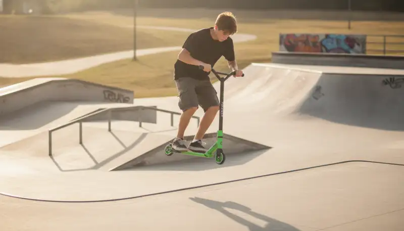 Robuster Stuntscooter: Dein Guide für Street & Park
